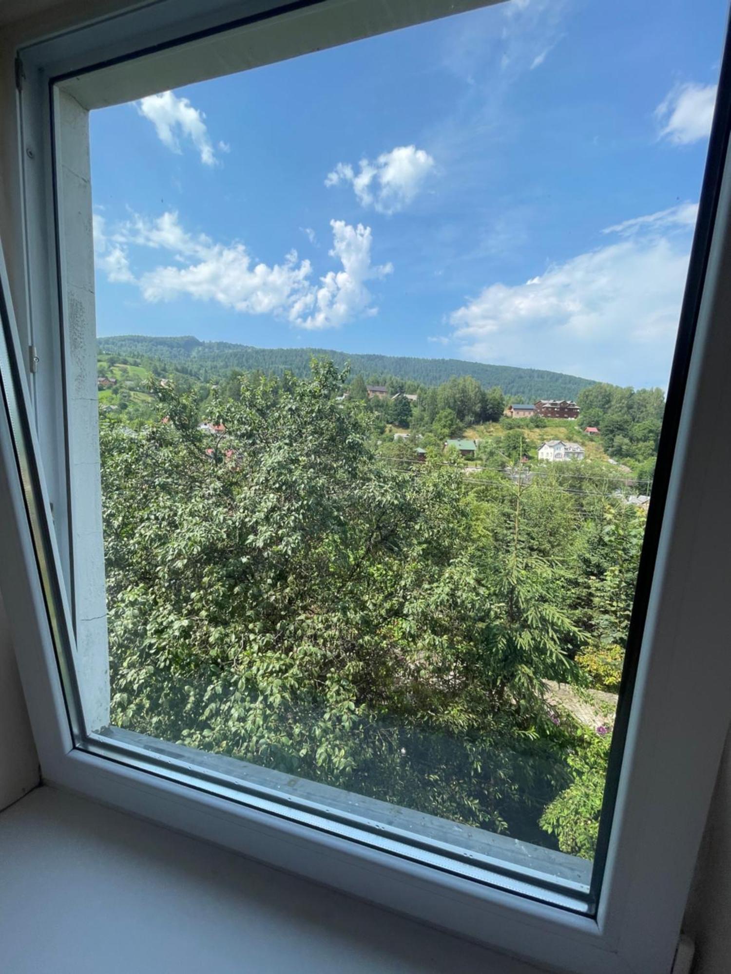Zabava Apartamento Yaremche Exterior foto