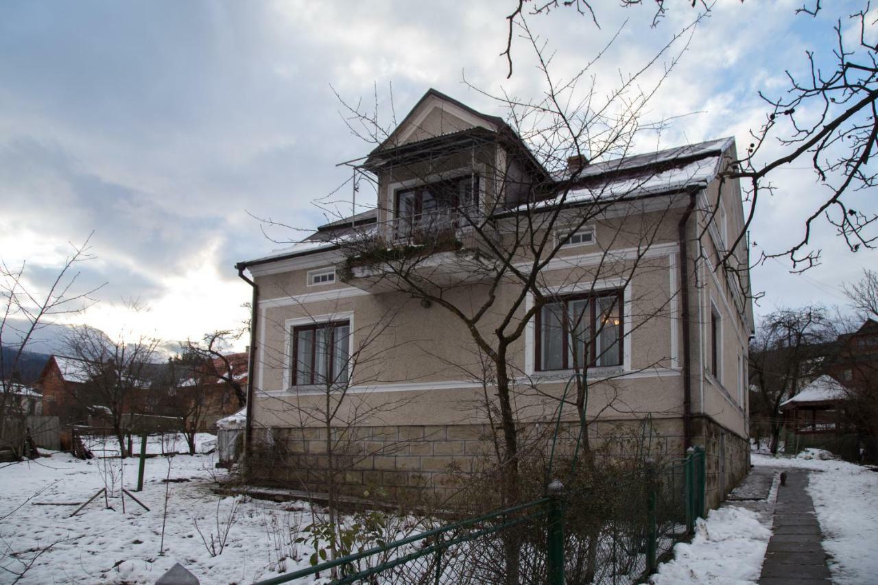 Zabava Apartamento Yaremche Exterior foto