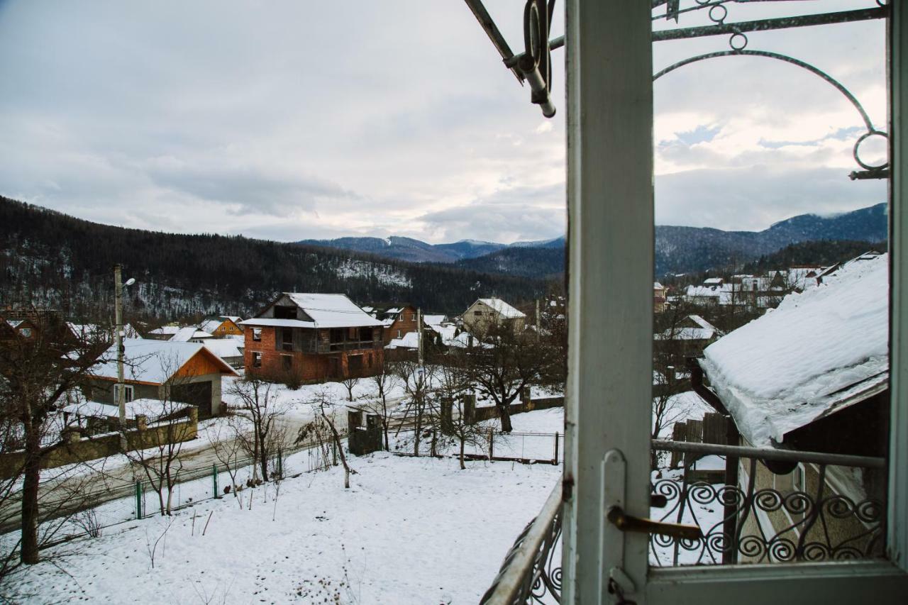 Zabava Apartamento Yaremche Exterior foto